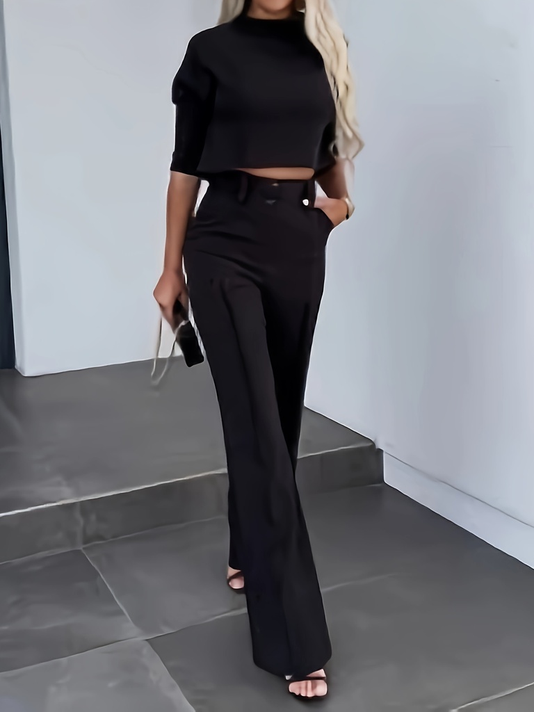 Conjunto de Dos Piezas: Top de Manga Corta con Cuello Redondo y Pantalones Rectos de Cintura Alta Luxeira