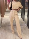 Conjunto de Dos Piezas: Top de Manga Corta con Cuello Redondo y Pantalones Rectos de Cintura Alta Luxeira