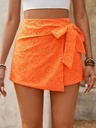 Falda Short con Lazo Bordado y Detalles de Ojales Luxeira