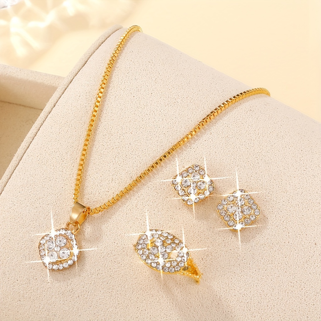 Set de Joyería de Lujo con Diamantes de Imitación - Incluye Collar, Aretes y Anillo