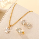 Set de Joyería de Lujo con Diamantes de Imitación - Incluye Collar, Aretes y Anillo