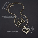 Conjunto de Joyería Estilo Coquette: Collar y Pendientes con Diseño de Corazón Brillante