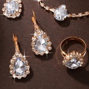 Set de 5 Piezas de Joyería: Colgantes de Diamantes de Imitación en Forma de Gota, Collar, Aretes y Anillo