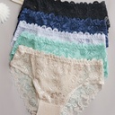 Panty de Encaje con Ribetes Ondulados Luxeira
