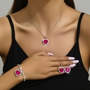 Conjunto de 3 Piezas: Collar, Pulsera y Aretes Plateados con Pedrería Brillante Luxeira