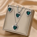 Conjunto de 3 Piezas: Collar, Pulsera y Aretes Plateados con Pedrería Brillante Luxeira