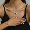 Conjunto de 3 Piezas: Collar, Pulsera y Aretes Plateados con Pedrería Brillante Luxeira