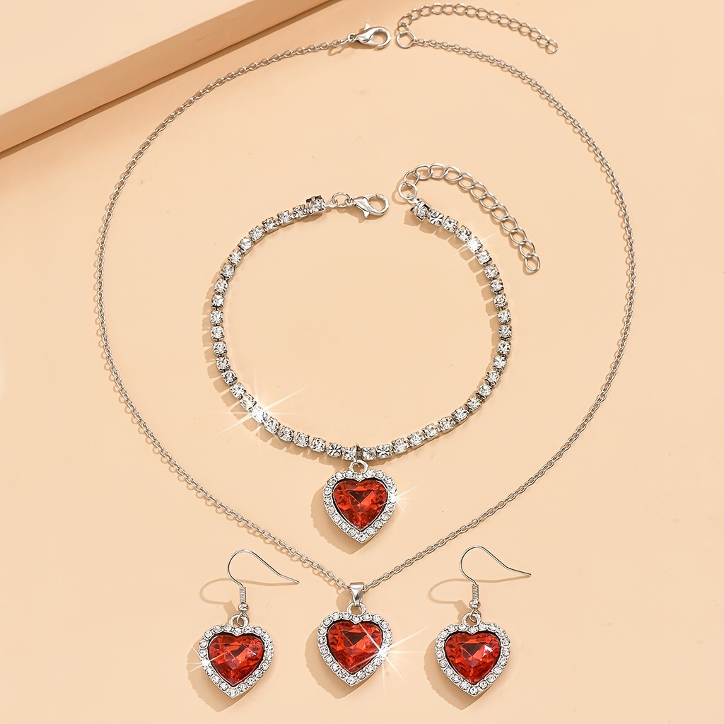 Conjunto de 3 Piezas: Collar, Pulsera y Aretes Plateados con Pedrería Brillante Luxeira