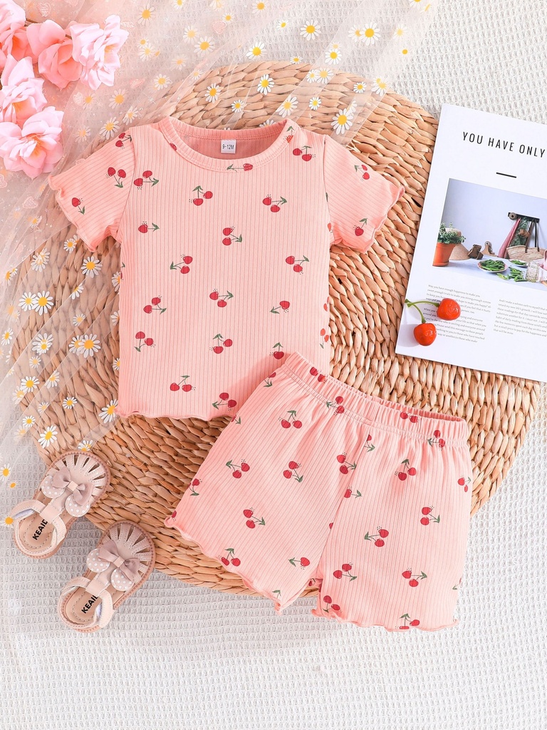 Conjunto de Camiseta y Short con Estampado de Cerezas Luxeira