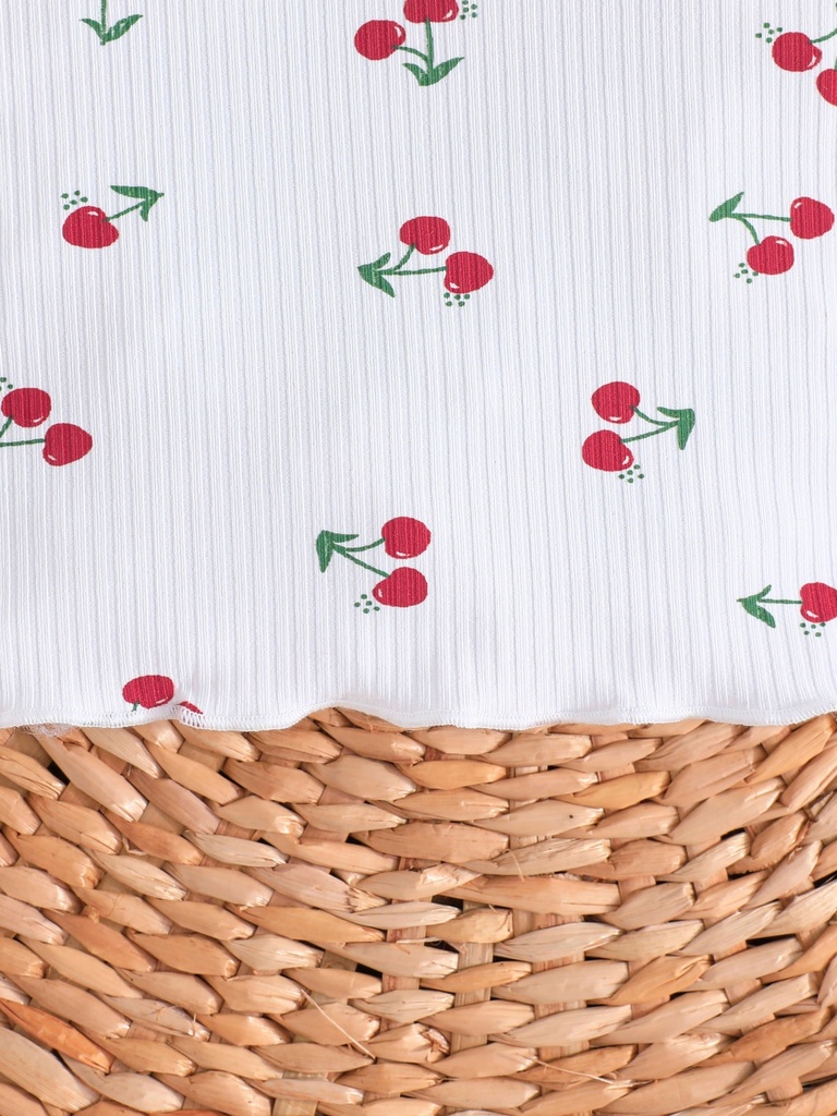 Conjunto de Camiseta y Short con Estampado de Cerezas Luxeira