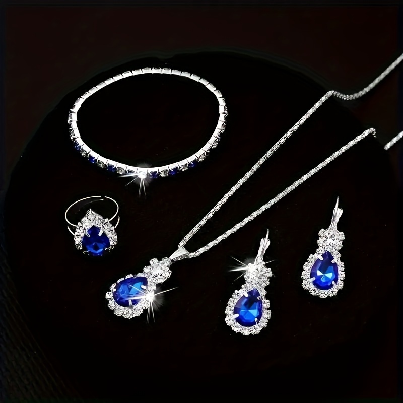 Set de 5 Piezas de Joyería con Detalles de Vidrio y Aleación