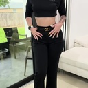 Conjunto de Top Elegante Cropped y Pantalones de Pierna Ancha de Cintura Alta Luxeira