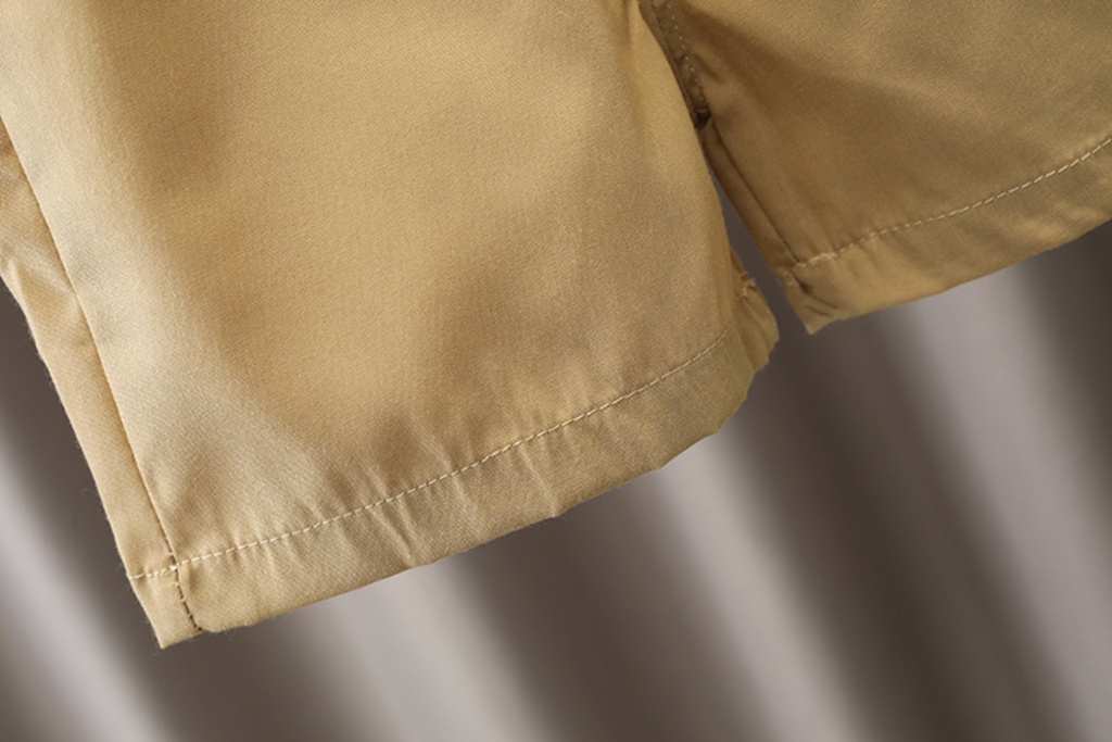 Conjunto de Camiseta de Oso con Cuello y Short Luxeira