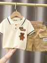 Conjunto de Camiseta de Oso con Cuello y Short Luxeira