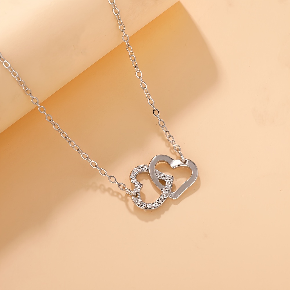 Set de 5 Piezas de Joyería con Colgante en Forma de Corazón: Collar, Anillo, Aretes y Pulsera