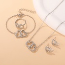 Set de 5 Piezas de Joyería con Colgante en Forma de Corazón: Collar, Anillo, Aretes y Pulsera