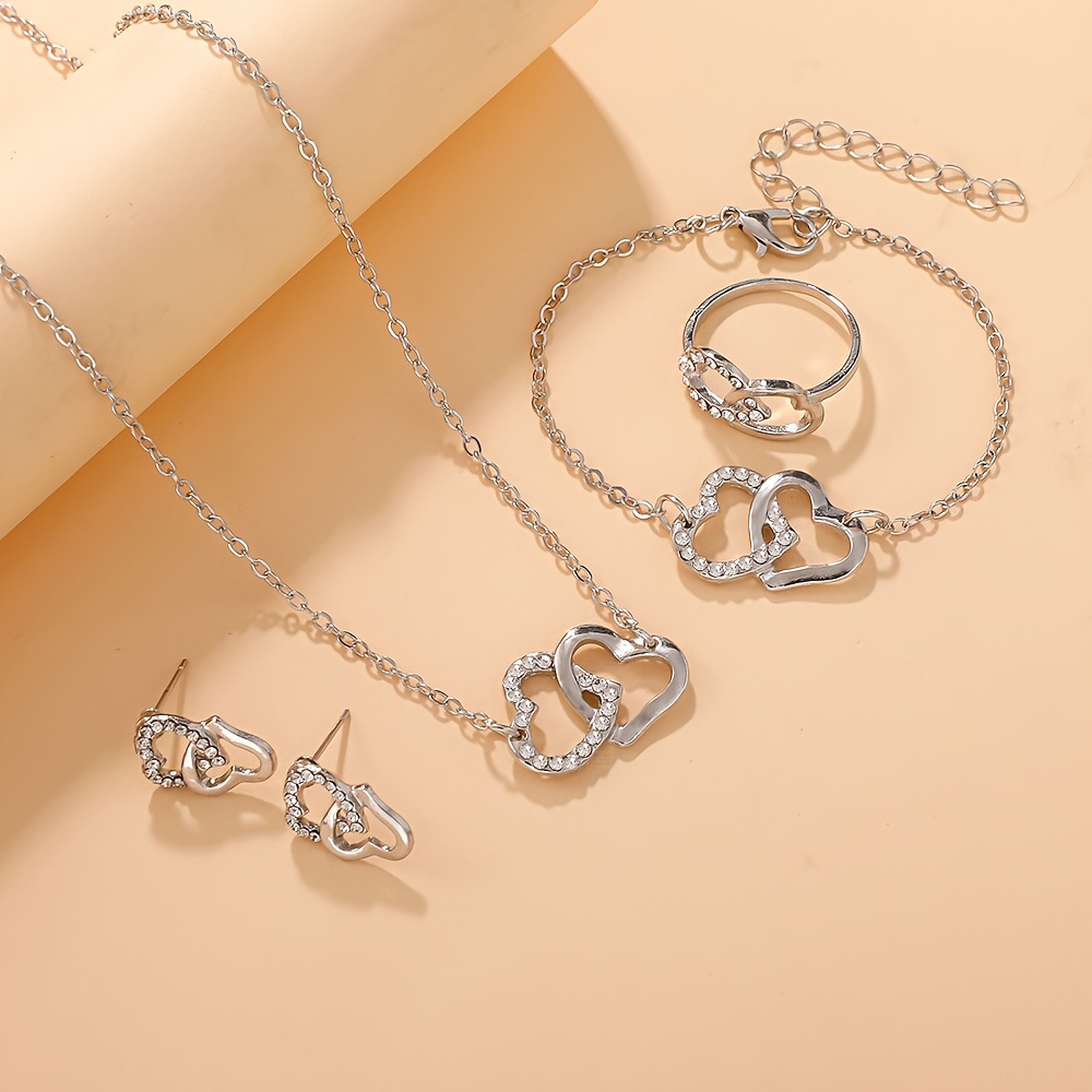 Set de 5 Piezas de Joyería con Colgante en Forma de Corazón: Collar, Anillo, Aretes y Pulsera