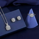 Set de 4 Piezas de Joyería: Collar, Anillo y Aretes Elegantes