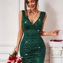 Vestido de Cóctel Brillante con Cuello en V Luxeira