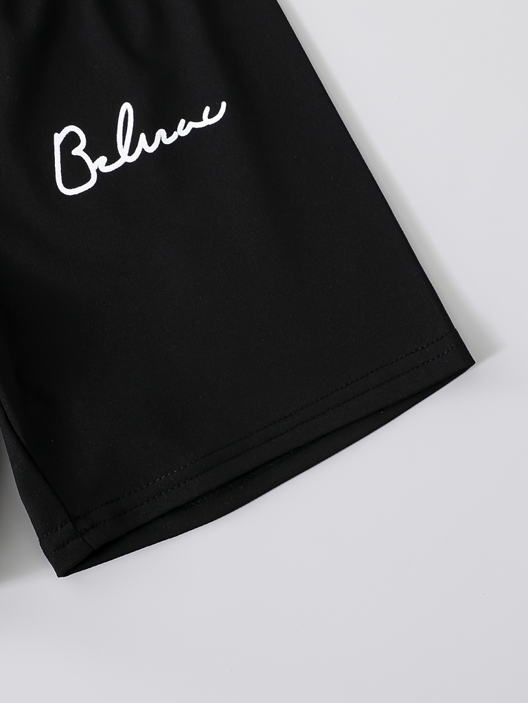Conjunto de Camiseta con Estampado BELIEVE y Short Luxeira