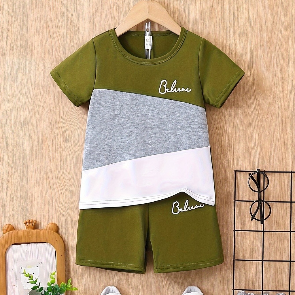 Conjunto de Camiseta con Estampado BELIEVE y Short Luxeira