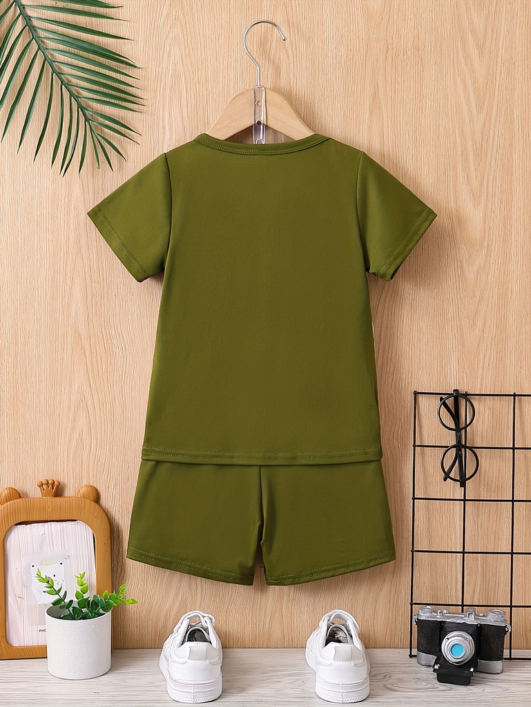 Conjunto de Camiseta con Estampado BELIEVE y Short Luxeira
