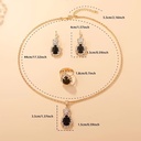 Set de 4 Piezas con Diamantes de Imitación: Collar, Pendientes y Anillo