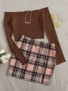 Conjunto de Falda a Cuadros y Top de Manga Larga con Hombros Descubiertos Luxeira