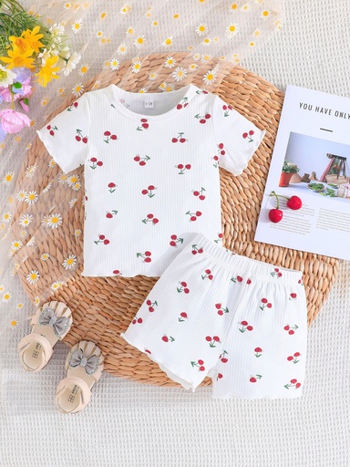 Conjunto de Camiseta y Short con Estampado de Cerezas Luxeira