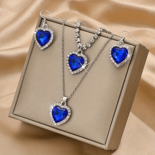 Conjunto de 3 Piezas: Collar, Pulsera y Aretes Plateados con Pedrería Brillante Luxeira